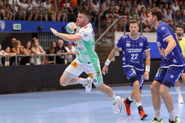 14.08.2026, xgox, Handball - Wartburg Cup TBV Lemgo-Lippe - SC Magdeburg emspor, v.l. Elvar Oern Jonsson (Magdeburg, 19) am Ball, plays the ball Eisenach