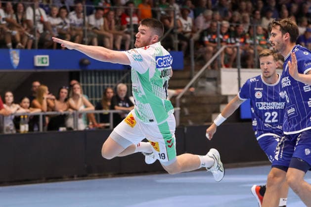 14.08.2026, xgox, Handball - Wartburg Cup TBV Lemgo-Lippe - SC Magdeburg emspor, v.l. Elvar Oern Jonsson (Magdeburg, 19) am Ball, plays the ball Eisenach