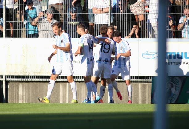 Fussball, Herren, Regionalliga Bayern, Saison 2026 2027, FC Memmingen - TSV 1860 München , e-con Arena Park im Memminger Stadion 0:1 durch Florian Niederlechner (TSV 1860 München), Tor, Jubel, Führung