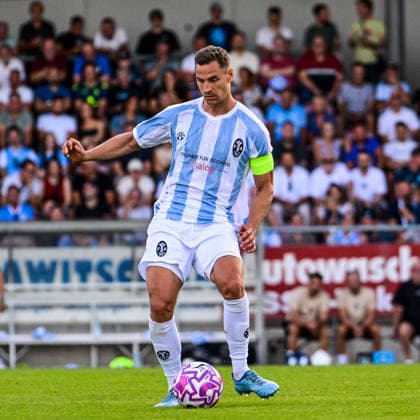 14.08.2026, GER, Fußball, Herren, RL Bayern, FC Memmingen vs TSV 1860 München Dennis Dressel (München, 14) Memmingen e-con ArenaPark Bayern Deutschland Copyright: xNordphotox xHafnerx