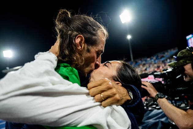 260814 Gianmarco Tamberi of Italy celebrates with his girlfriend after men s high jump final during day 5 of the 2026 European Athletics Championships on August 14, 2026 in Birmingham. Photo: Mathias Bergeld BILDBYRAN kod MB MT1070 friidrott athletics friidrett friidrotts-em em friidretts-em 2026 european athletics championships day 5 bbeng Copyright: MATHIASxBERGELD BB260814MB150