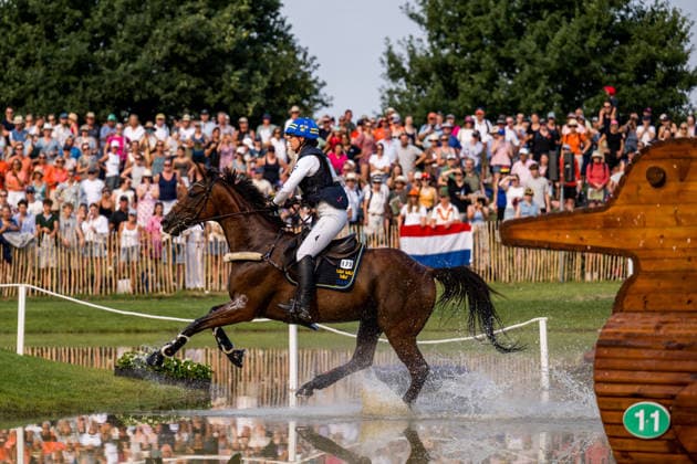 260815 Sofia Sjöborg of Sweden with horse Bryjamolga van het Marienshof compete in the Eventing Cross-Country during day 5 of the 2026 FEI World Championships on August 15, 2026 in Aachen. Photo: Emma Wallskog BILDBYRAN kod EW EW0685 ridsport equestrian rid-vm 2026 2026 fei world championships bbeng ridsport-vm fälttävlan eventing terrängritt terräng sweden sverige Copyright: EMMAxWALLSKOG BB260815EW021