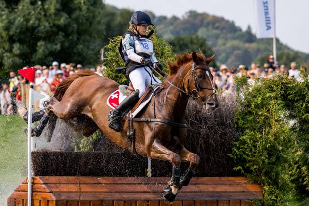 260815 Angelika Dubach of Switzerland with horse Felin de Chignan compete in the Eventing Cross-Country during day 5 of the 2026 FEI World Championships on August 15, 2026 in Aachen. Photo: Emma Wallskog BILDBYRAN kod EW EW0685 ridsport equestrian rid-vm 2026 2026 fei world championships bbeng ridsport-vm fälttävlan eventing terrängritt terräng Copyright: EMMAxWALLSKOG BB260815EW025