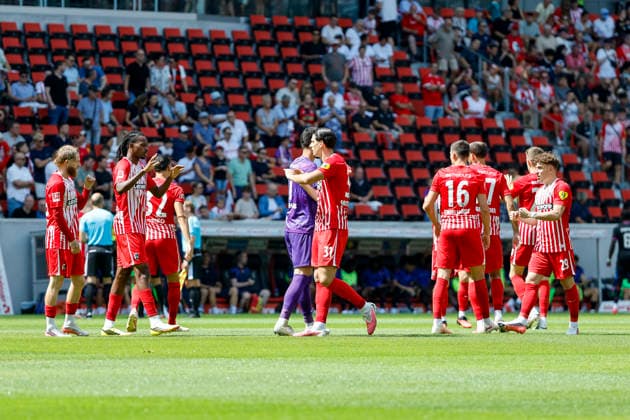 SC Freiburg vor Spielbeginn , Deutschland, Fussball, Testspiel, 2026 2027, SC Freiburg vs. Crystal Palace, 15.08.2026, Freiburg im Breisgau Europa-Park Stadion Deutschland Copyright: xGrantxHubbsx