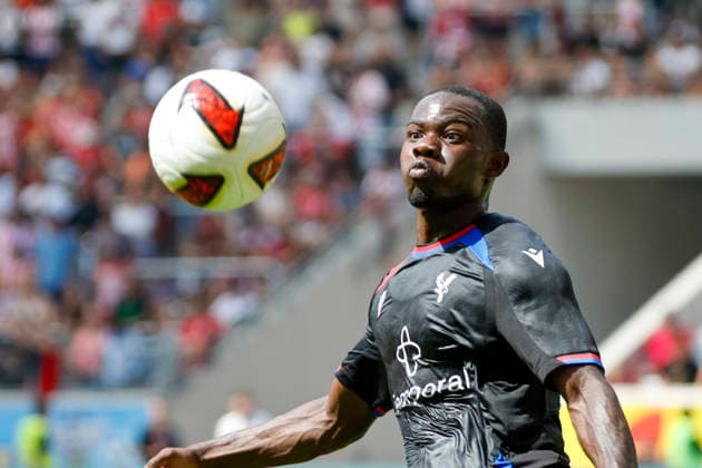 Tyrick Mitchell (Crystal Palace, 03) am Ball , Deutschland, Fussball, Testspiel, 2026 2027, SC Freiburg vs. Crystal Palace, 15.08.2026, Freiburg im Breisgau Europa-Park Stadion Deutschland Copyright: xGrantxHubbsx