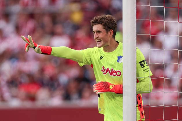 Torwart Lukas Bloendal Petersson (TSG Hoffenheim II) gestikuliert, Gestik waehrend des Spiels der 3. Liga zwischen Fortuna Duesseldorf und TSG 1899 Hoffenheim II, Merkur Spiel-Arena am 15. August 2026 in Duesseldorf, Deutschland. (Foto von Oliver Kaelke DeFodi Images) +++ Torwart Lukas Bloendal Petersson (TSG Hoffenheim II) gestures during the 3. Liga match between Fortuna Duesseldorf and TSG 1899 Hoffenheim II at Merkur Spiel-Arena on August 15, 2026 in Dusseldorf, Germany. (Photo by Oliver Kaelke DeFodi Images) DFB DFL REGULATIONS PROHIBIT ANY USE OF PHOTOGRAPHS AS IMAGE SEQUENCES AND OR QUASI-VIDEO. (Photo by Oliver Kaelke DeFodi Images) -