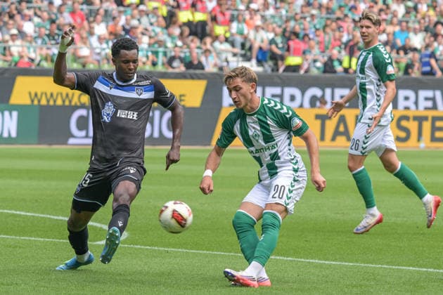Schuss von Chuki (SV Werder Bremen 20), SV Werder Bremen - AJ Auxerre, Fussball, Bundesliga, Testspiel, 15.8.2026 DFB regulations prohibit any use of photographs as image sequences and or quasi-video Bremen Bremen Deutschland