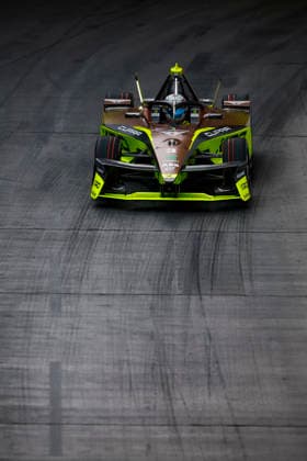 2026 FORMULA E LONDON ePRIX 03 MARTI Pepe (spa), Cupra Kiro, Porsche 99X Electric WCG3, action during the London ePrix, 16th and 17th round of the 2025-26 ABB FIA Formula E World Championship, WM, Weltmeisterschaft on the ExCel London Circuit from August 14 to 16, 2026 in London, United Kingdom -  Copyright: xGREGORYxLENORMANDx