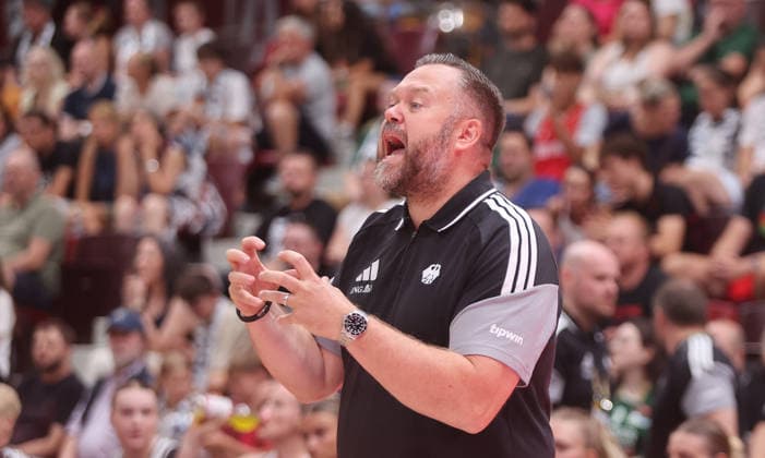 Ludwigsburg , Basketball Länderspiel Frauen , Deutschland vs. Spanien , Stefan Möller ( GER )