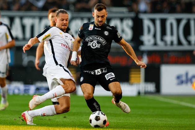 SOCCER - BL, Sturm vs Altach GRAZ,AUSTRIA,15.AUG.26 - SOCCER - ADMIRAL Bundesliga, SK Sturm Graz vs SCR Altach. Image shows Patrick Sebastian Greil (Altach) and Juergen Heil (Sturm).  GEPAxpictures xJamesxDoak