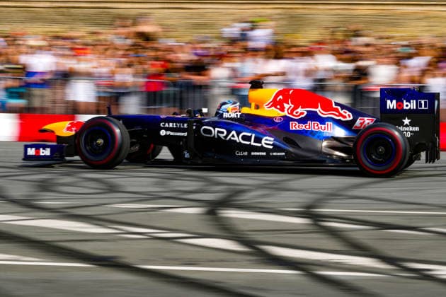 August 15, 2026, RÄÂ«Ga, Latvija: PATRICK FRIESACHER, a former Formula 1 driver, drives the Red Bull RB8 through the streets of Riga as part of the Red Bull Showrun in Riga, Latvia, August 15, 2026. Red Bull Showrun In Riga, Latvia  - ZUMAp305 20260815_zip_p305_008 Copyright: xEdijsxPalensx