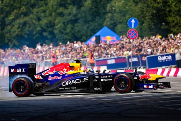 August 15, 2026, RÄÂ«Ga, Latvija: PATRICK FRIESACHER, a former Formula 1 driver, drives the Red Bull RB8 through the streets of Riga as part of the Red Bull Showrun in Riga, Latvia, August 15, 2026. Red Bull Showrun In Riga, Latvia  - ZUMAp305 20260815_zip_p305_007 Copyright: xEdijsxPalensx