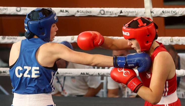 15.08.2026 Loznica(Serbia) European Junior U19 boxing championship female women s -75kg Hanan Salmi (L) Czech Republic Czechia,Dorotea Brnic(D R) Hrvatska Croatia :