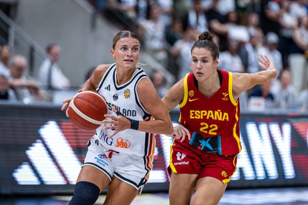 Basketball Ludwigsburg 15.08.2026 DBB Frauen Nationalmannschaft 2026 Testspiel Deutschland (GER) vs Spanien (ESP) Alexandra Wilke (Deutschland, No.03) Txell Alarcon (Spanien, No.22)