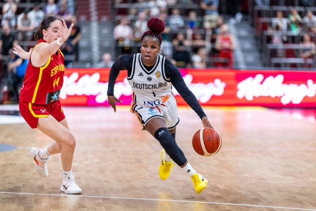 Basketball Ludwigsburg 15.08.2026 DBB Frauen Nationalmannschaft 2026 Testspiel Deutschland (GER) vs Spanien (ESP) Alexis Peterson-Smalls (Deutschland, No.01) Peterson Iyana Martin (Spanien, No.44)