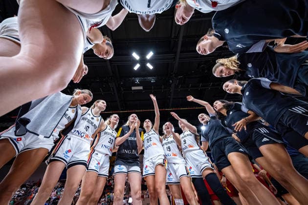 Basketball Ludwigsburg 15.08.2026 DBB Frauen Nationalmannschaft 2026 Testspiel Deutschland (GER) vs Spanien (ESP) Team Deutschland Patricia Brossmann (Deutschland, No.34) Alexandra Wilke (Deutschland, No.03) Alina Hartmann (Deutschland, No.16) Nina Rosemeyer (Deutschland, No.33) Marie Gülich (Deutschland, No.21) Gulich Emily Bessoir (Deutschland, No.22) Britta Daub (Deutschland, No.19) Emma Eichmeyer (Deutschland, No.09) und andere