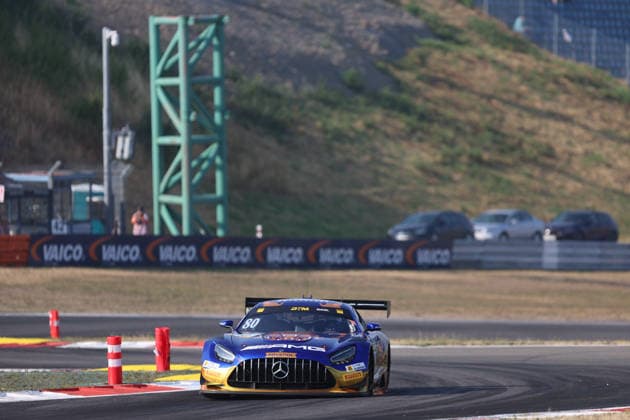 Nürburg, Deutschland 15.- 16. August 2026: DTM - 2026 - Nürburgring - Qualifying 2 Sonntag Im Bild: Maro Engel (GER 80) springt über den Curb in der Schikane und streut Funken Nürburgring Rheinland-Pfalz Copyright: xFotostandx xFWMEDIAx