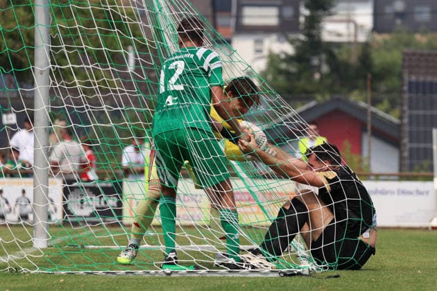 16.08.2026, xrekx, Fussball Testspiel, SV Auersmacher - SV Elversberg v.l. Luca Pfeiffer (SV Elversberg) erzielt das Tor, Treffer, scores the goal zum 0:4 (DFL DFB REGULATIONS PROHIBIT ANY USE OF PHOTOGRAPHS as IMAGE SEQUENCES and or QUASI-VIDEO) Auersmacher
