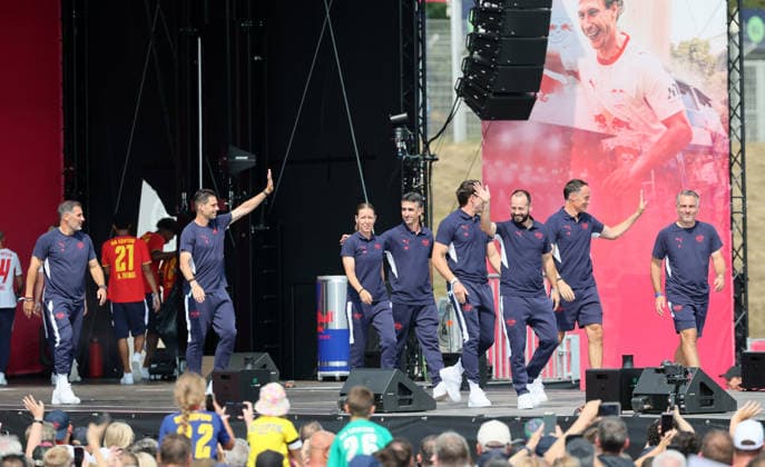 RB Leipzig Ð Saisoneroeffnung Bundesliga Leipzig, 16.08.2026, Festwiese vor der Red Bull Arena, Fussball, 1.Bundesliga, RB Leipzig, Saisoneröffnung , Im Bild: Season Heat Up 2026. Bühne. Vorstellung der Mannschaften. Trainerteam. , Nur zur redaktionellen Nutzung. Only editorial use. ,