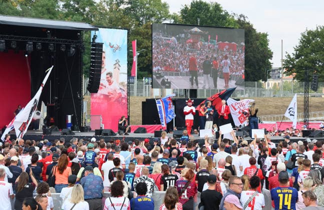RB Leipzig Ð Saisoneroeffnung Bundesliga Leipzig, 16.08.2026, Festwiese vor der Red Bull Arena, Fussball, 1.Bundesliga, RB Leipzig, Saisoneröffnung , Im Bild: Season Heat Up 2026. Bühne. Vorstellung der Mannschaften. Fanfest. , Nur zur redaktionellen Nutzung. Only editorial use. ,