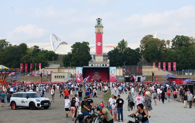 RB Leipzig Ð Saisoneroeffnung Bundesliga Leipzig, 16.08.2026, Festwiese vor der Red Bull Arena, Fussball, 1.Bundesliga, RB Leipzig, Saisoneröffnung , Im Bild: Season Heat Up 2026. Bühne. Vorstellung der Mannschaften. Fanfest. , Nur zur redaktionellen Nutzung. Only editorial use. ,
