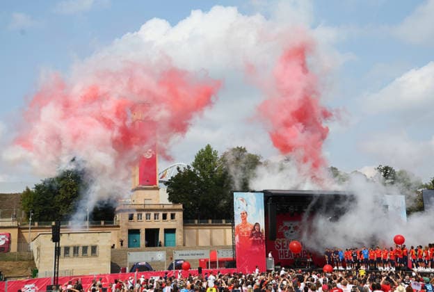 RB Leipzig Ð Saisoneroeffnung Bundesliga Leipzig, 16.08.2026, Festwiese vor der Red Bull Arena, Fussball, 1.Bundesliga, RB Leipzig, Saisoneröffnung , Im Bild: Season Heat Up 2026. Bühne. , Nur zur redaktionellen Nutzung. Only editorial use. ,