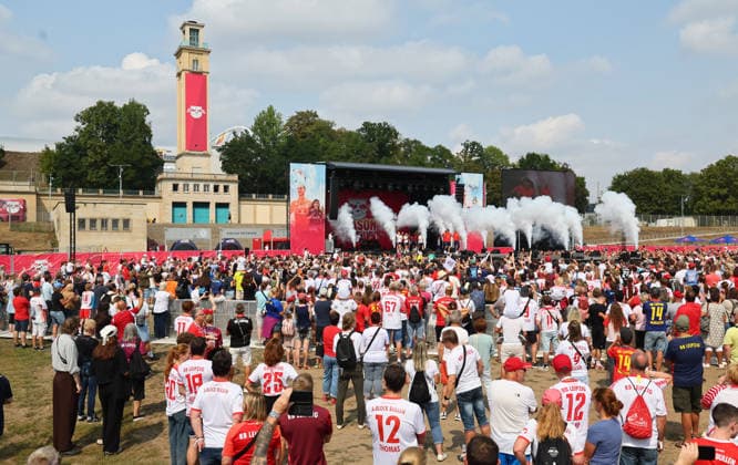RB Leipzig Ð Saisoneroeffnung Bundesliga Leipzig, 16.08.2026, Festwiese vor der Red Bull Arena, Fussball, 1.Bundesliga, RB Leipzig, Saisoneröffnung , Im Bild: Season Heat Up 2026. Bühne. , Nur zur redaktionellen Nutzung. Only editorial use. ,