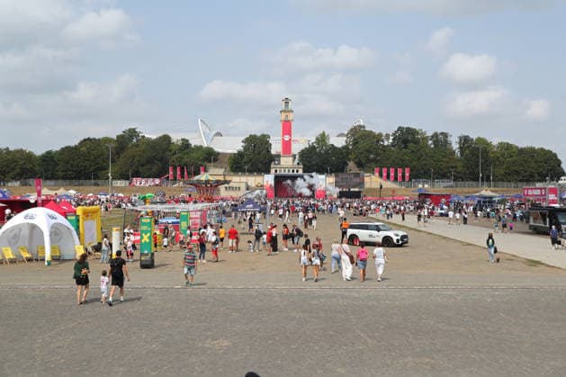 RB Leipzig: Saisoneröffnung Season Heat Up, 16.08.2026 Blick auf das Festgelände der Festwiese. Fußball-Bundesliga, Saison 2026 2027: Saisoneröffnung Season Heat Up von RB Leipzig am 16.08.2026 auf der Festwiese an der Red Bull Arena. Copyright: xBEAUTIFULxSPORTS JanxKaeferx