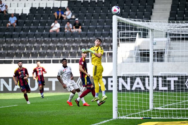 LUGANO, SWITZERLAND - AUGUST 16: goalkeeper Leonardo Sacchelli of Vedeggio watches the ball hit the crossbar during the Swiss Cup match between Vedeggio Calcio and FC Lugano at AIL Arena on August 16, 2026 in Lugano, Switzerland. Lugano AIL Arena Ticino Switzerland Copyright: xJustPictures.ch AndreaxBrancax jp-en-EuSpIm-AB_16082026_3855