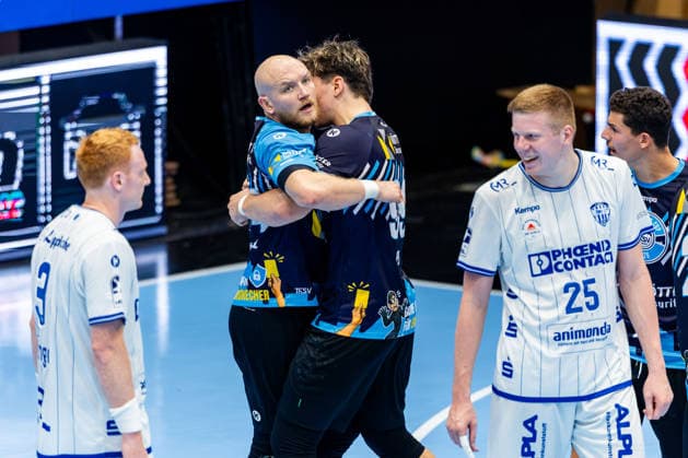 16.08.2026, GER, Handball, Maenner, Saison 26 27, Wartburg-Cup presented by Koetter Security, ThSV Eisenach - TBV Lemgo Lippe Tillman Leu (ThSV Eisenach,99), Peter Walz (ThSV Eisenach,14) 99817 Eisenach Werner-Assmann-Halle Am Sportp Thueringen Deutschland
