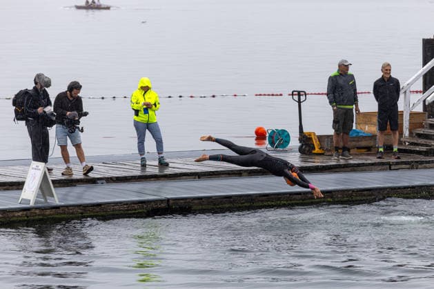16.08.2026 USC Kiel 37. KN Förde Triathlon 2026 Sprinttriathlon Gruppe 1 (alle Frauen) Schwimmen Kiel Reventlouwiese Schleswig Holstein Deutschland