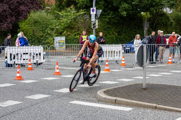 16.08.2026 USC Kiel 37. KN Förde Triathlon 2026 Sprinttriathlon Gruppe 1 (alle Frauen) Radstrecke Kiel Reventlouwiese Schleswig Holstein Deutschland