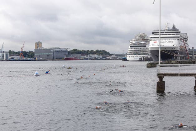 16.08.2026 USC Kiel 37. KN Förde Triathlon 2026 Sprinttriathlon Gruppe 2 (Männer, ab AK 35) Schwimmen Kiel Reventlouwiese Schleswig Holstein Deutschland