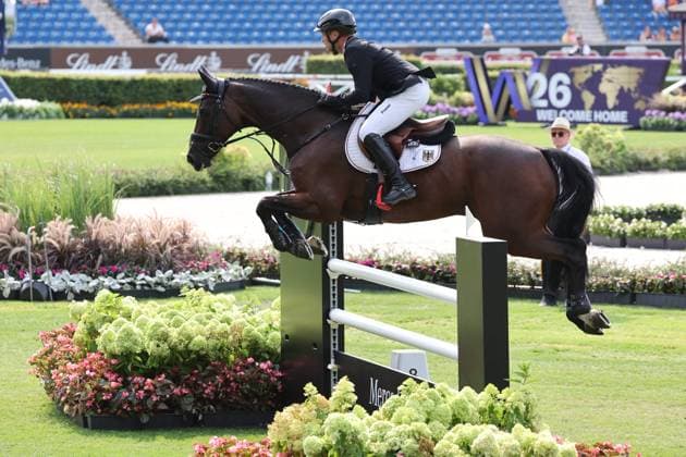 1. Platz, Weltmeister Michael Jung (GER, Deutschland, Germany) mit Pferd fischerChipmunk FRH, Chipmunk FRH , Vielseitigkeit , FEI Eventing World Championship, WM, Weltmeisterschaft , DHL-Preis, Einzel Mannschaft, AACHEN - FEI World Championships 2026, Weltfest des Pferdesports, Reitsport Weltmeisterschaft 2026, Aachen 2026, Welcome Home 2026, Aachener Soers, 11. bis 23. August 2026, Reitsport, 16.08.2026, Aachen Aachener Soers Deutschland