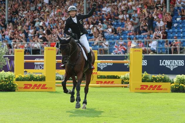1. Platz, Weltmeister Michael Jung (GER, Deutschland, Germany) mit Pferd fischerChipmunk FRH, Chipmunk FRH, Siegejubel, Jubel, Siegerfaust, Emotion , Vielseitigkeit , FEI Eventing World Championship, WM, Weltmeisterschaft , DHL-Preis, Einzel Mannschaft, AACHEN - FEI World Championships 2026, Weltfest des Pferdesports, Reitsport Weltmeisterschaft 2026, Aachen 2026, Welcome Home 2026, Aachener Soers, 11. bis 23. August 2026, Reitsport, 16.08.2026, Aachen Aachener Soers Deutschland