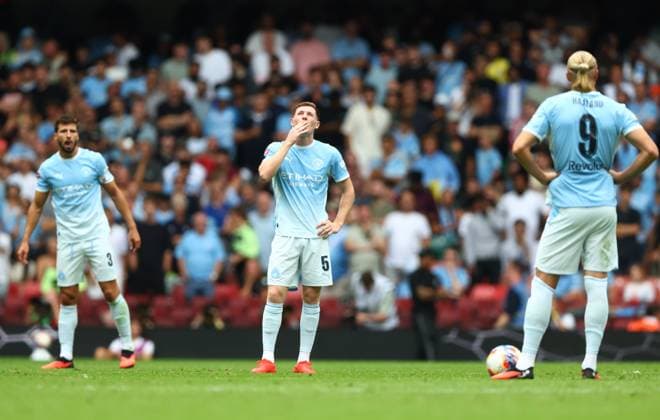 Elliott Anderson of Manchester City shows a look of dejection after Martin odegaard of Arsenal scores a goal to make the score 3-0 Arsenal v Manchester City, FA Community Shield, Football, Principality Stadium, Cardiff, Wales, UK - 16 Aug 2026Cardiff Principality Stadium Wales United Kingdom EDITORIAL USE ONLY No use with unauthorised audio, video, data, fixture lists, club league logos or live services. Online in-match use limited to 120 images, no video emulation. No use in betting, games or single club league player publications. Copyright: xKieranxMcManus Shutterstockx 17070166ax