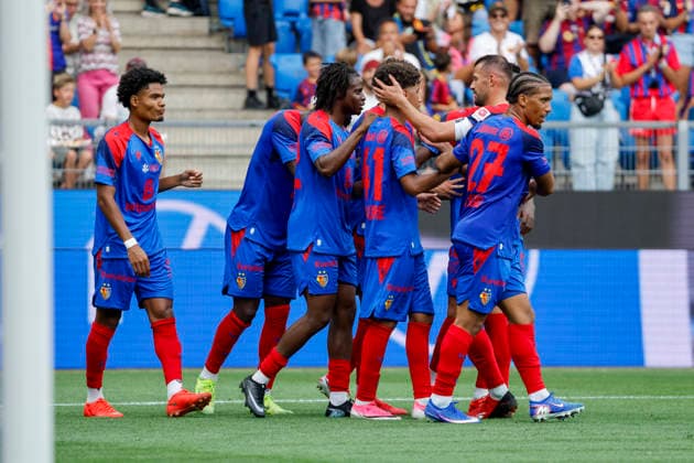 Torjubel FC Basel beim 1:1 durch J. Doucoure (FC Basel, 41) , Schweiz, Fussball, Testspiel, 2026 2027, FC Basel vs. FC Barcelona, Barca 16.08.2026, Basel Sankt Jakob Park Schweiz Copyright: xGrantxHubbsx