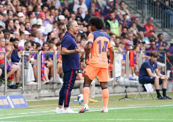 16.08.2026 Schweiz Basel St.Jakob-Park Fssball Herren Saison 2026-2027 Testspiel FC Basel - FC Barcelona, Barca 2:5 Bild. Trainer Hansi Flick - Karim Adeyemi FC Barcelona Aktion