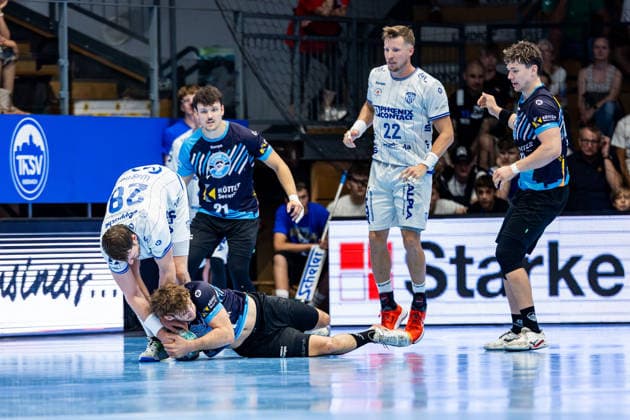 16.08.2026, GER, Handball, Maenner, Saison 26 27, Wartburg-Cup presented by Koetter Security, ThSV Eisenach - TBV Lemgo Lippe Hendrik Wagner (TVB Lemgo-Lippe), Stephan Seitz (ThSV Eisenach,44) 99817 Eisenach Werner-Assmann-Halle Am Sportp Thueringen Deutschland