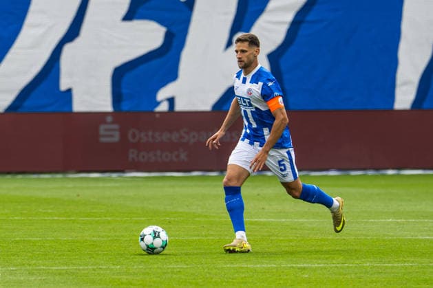 Rostock, Deutschland 16. August 2026: 3. Liga - 2026 2027 - Sp. 2 - FC Hansa Rostock gegen SV Waldhof Mannheim Im Bild: Marco Schuster (Hansa Rostock) Copyright: xFotostandx xVoelkerx