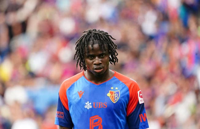 16.08.2026 Schweiz Basel St.Jakob-Park Fssball Herren Saison 2026-2027 Testspiel FC Basel - FC Barcelona, Barca 2:5 Bild. Evann Senaya FC Basel Aktion Einzelbild