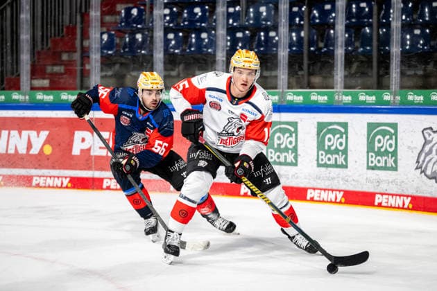 16.08.2026 - Eishockey - Saison 2026 2027 - Penny DEL - Public Practice der Nürnberg Ice Tigers Icetigers - ThHa - xthxhax - Nikolaus Heigl (15, Nürnberg Ice Tigers, NIT ) Jackson Cates (26, Nürnberg Ice Tigers, NIT )