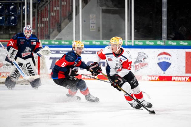 16.08.2026 - Eishockey - Saison 2026 2027 - Penny DEL - Public Practice der Nürnberg Ice Tigers Icetigers - ThHa - xthxhax - Nikolaus Heigl (15, Nürnberg Ice Tigers, NIT ) Julius Karrer (6, Nürnberg Ice Tigers, NIT )