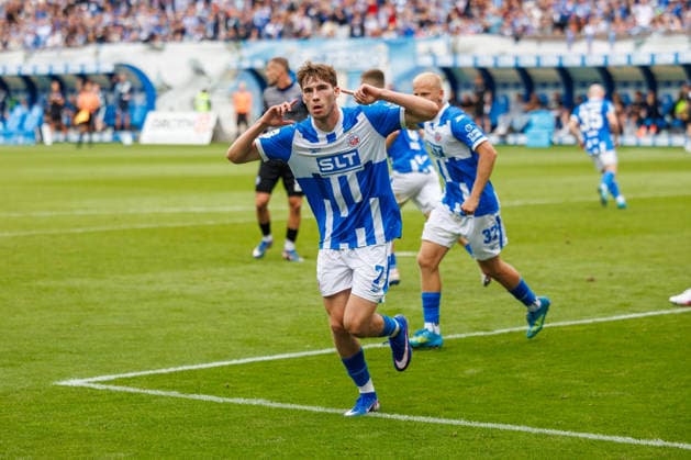 Torjubel und Freude bei Torschütze Bernie Lennemann (Rostock) nach seinem Treffer zum 2:3; GER, FC Hansa Rostock vs. SV Waldhof Mannheim, Fußball, Männer, 3.Liga, 02.Spieltag, Spielzeit 2026 2027, 16.08.2026 Rostock Ostseestadion Mecklenburg - Vorpommern Deutschland
