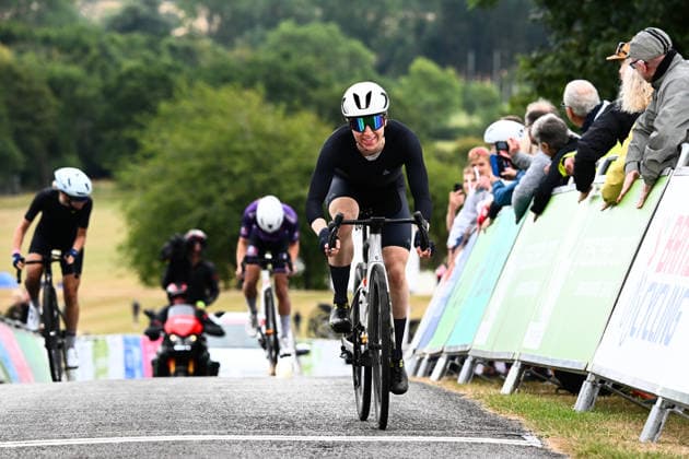 2026 North Yorkshire Grand Prix Picture by Olly Hassell SWpix.com - 16 08 2026 - British Cycling - 2026 Lloyds National Road Series - North Yorkshire Grand Prix - Ampleforth Abbey and College, North Yorkshire - Women™s Race - Anna Morris (Private Member) takes the win and celebrates Copyright: x xSWpix.comx(t axPhotographyxHubxLtd)xSimonxWilkinson SWpix.comx SWP-3030-18007