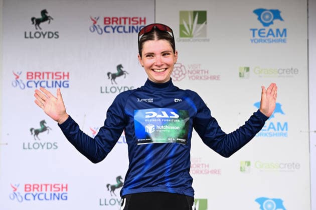 2026 North Yorkshire Grand Prix Picture by Olly Hassell SWpix.com - 16 08 2026 - British Cycling - 2026 Lloyds National Road Series - North Yorkshire Grand Prix - Ampleforth Abbey and College, North Yorkshire - Women™s Race - U23 National Series Winner Morven Yeoman (DAS-Hutchinson) Copyright: x xSWpix.comx(t axPhotographyxHubxLtd)xSimonxWilkinson SWpix.comx SWP-3030-18012