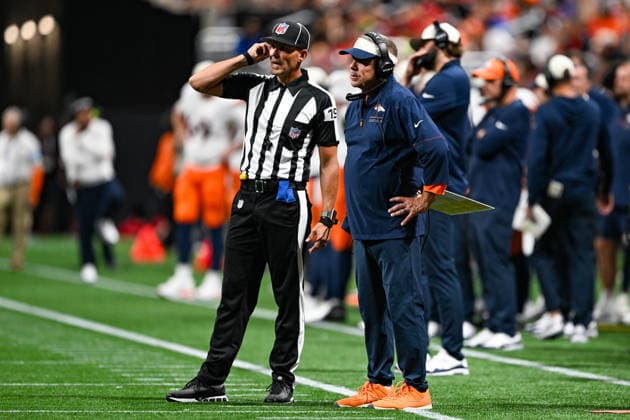 ATLANTA, GA - AUGUST 14: Denver head coach Sean Payton talks with referee Justin Staehr during the NFL, American Football Herren, USA pre-season game between the Denver Broncos and the Atlanta Falcons on August 14th, 2026 at Mercedes-Benz Stadium in Atlanta, GA. (Photo by Rich von Biberstein Icon Sportswire) NFL: AUG 14 Broncos at Falcons EDITORIAL USE ONLY Icon260814109