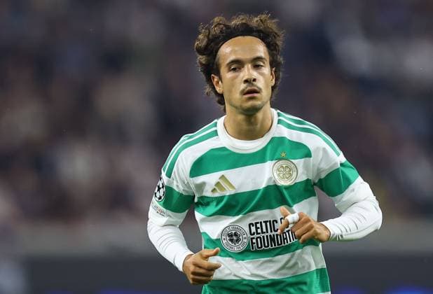 Mika Baur of Celtic LASK v Celtic, UEFA Champions League, Play Off Round, Second Leg, Football, Raiffeisen Arena, Linz, Austria - 25 Aug 2026Linz Raiffeisen Arena United Kingdom  Copyright: xMichaelxZemanek Shutterstockx 17115035do