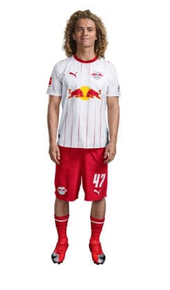 Achtung: Redaktionelle Nutzung honorarfrei - Attention: Free of charge for editorial use - Viggo Gebel - RB Leipzig, Fußball, 1. Bundesliga