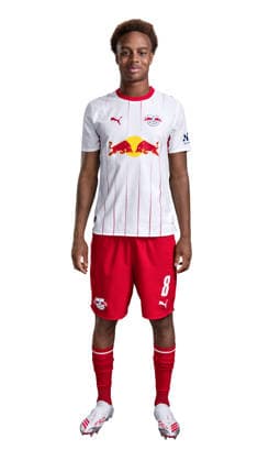 Achtung: Redaktionelle Nutzung honorarfrei - Attention: Free of charge for editorial use - Assan Ouedraogo - RB Leipzig, Fußball, 1. Bundesliga